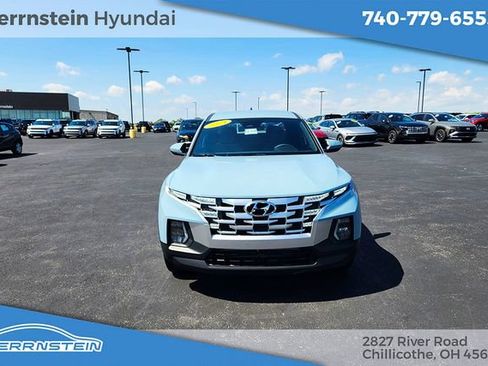 Used 2024 Hyundai Santa Cruz SEL AWD/4WD image 2