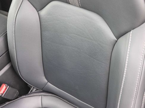 Used 2025 Honda Pilot EX-L image 23