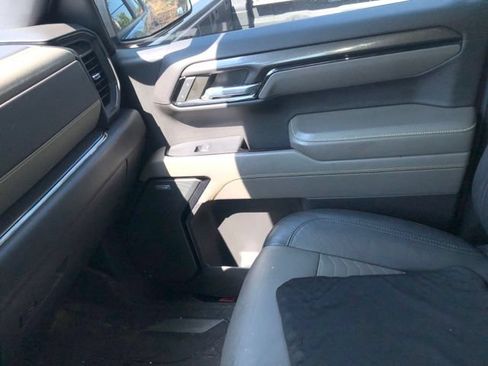 Used 2023 Chevrolet Silverado 1500 ZR2 w/ Technology Package AWD/4WD image 28