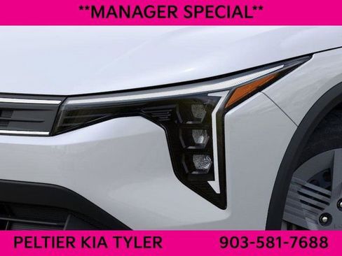 New 2025 Kia K4 LX image 11