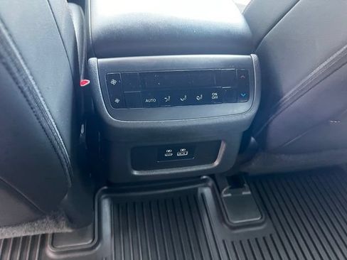 Used 2023 Nissan Pathfinder Rock Creek AWD/4WD image 34