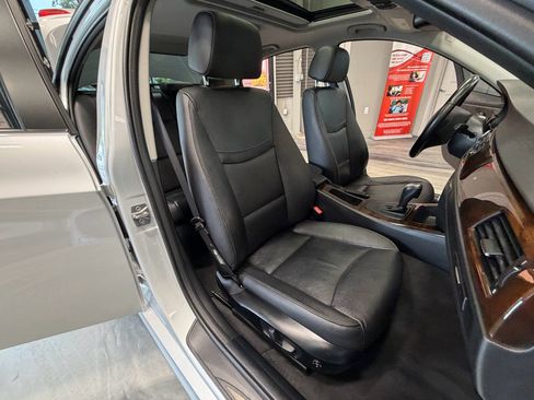 Used 2011 BMW 328i xDrive Sedan AWD/4WD image 4