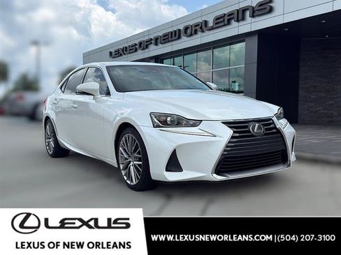 Used 2017 Lexus IS 200t RWD image 1