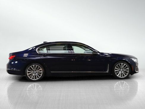 Used 2020 BMW 750i xDrive w/ Executive Package AWD/4WD image 6