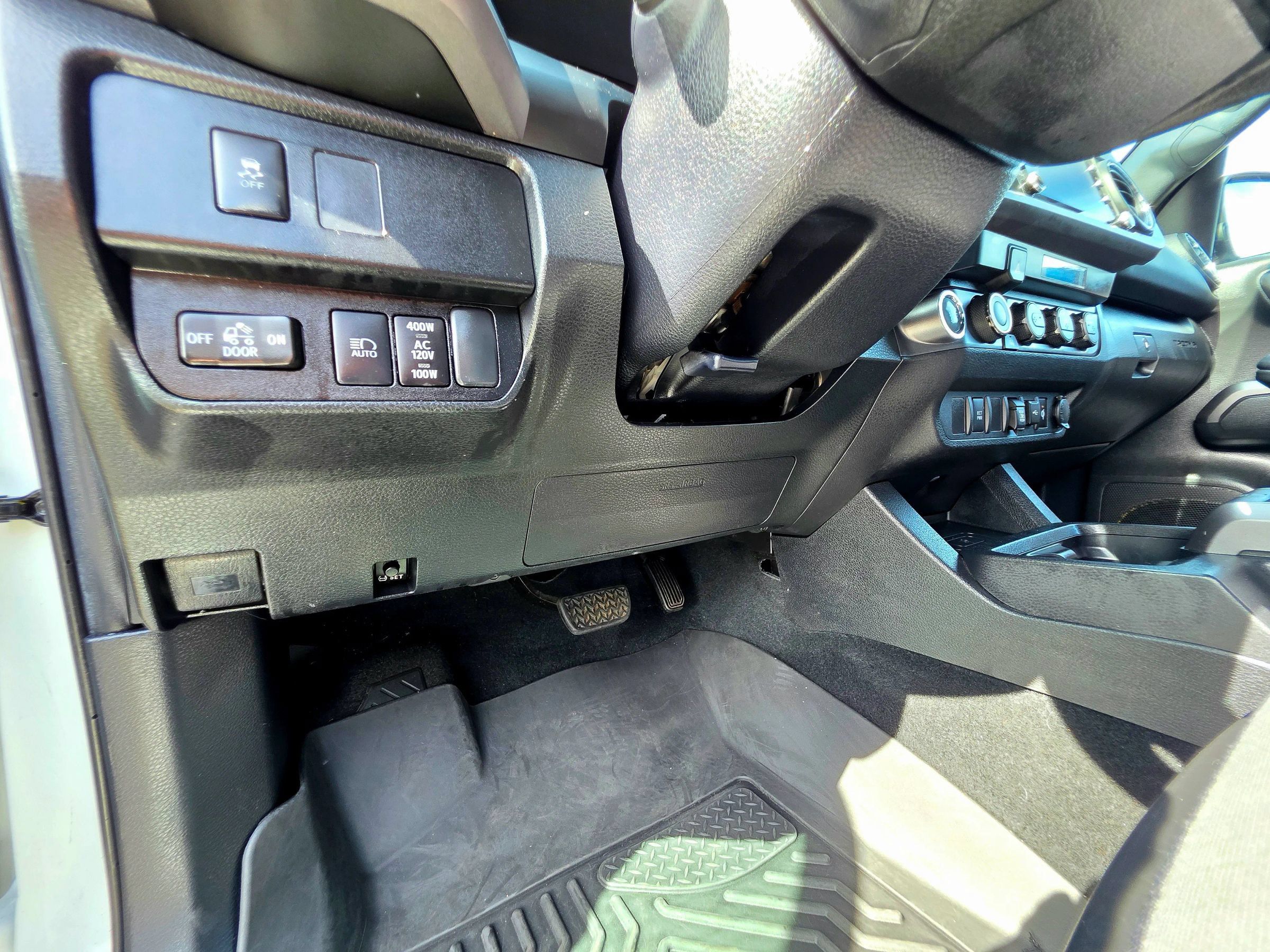 Used 2023 Toyota Tacoma TRD Off-Road AWD/4WD image 49