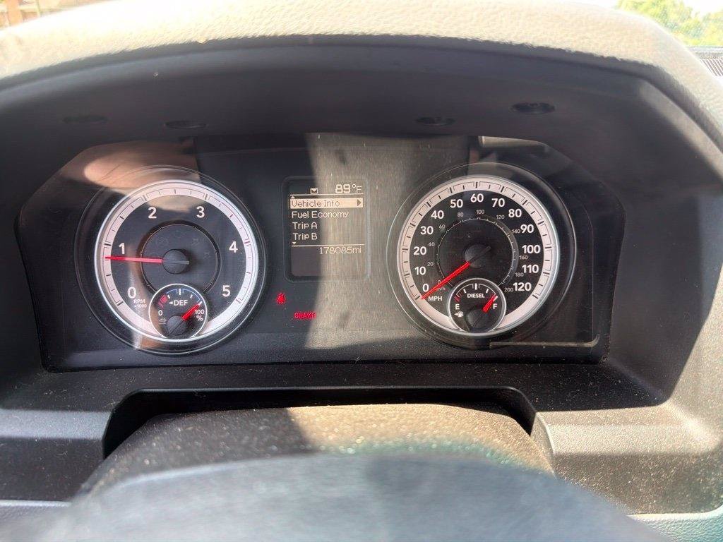 Used 2014 RAM 2500 Tradesman w/ Chrome Appearance Group AWD/4WD image 16