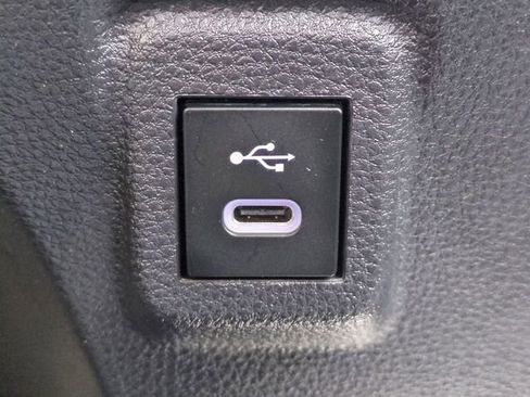 Used 2025 Toyota Corolla LE image 19