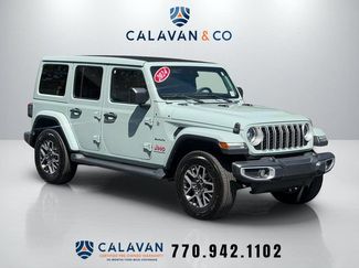 Used 2024 Jeep Wrangler Unlimited Sahara w/ Technology Group AWD/4WD video 1