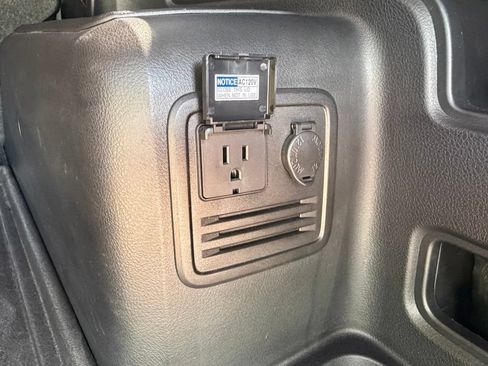 Used 2024 Toyota 4Runner TRD Off-Road Premium w/ 4Runner Black Package (TMS) AWD/4WD image 30