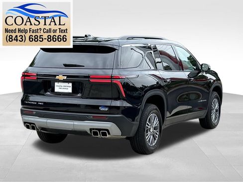 Used 2025 Chevrolet Traverse LT AWD/4WD image 12