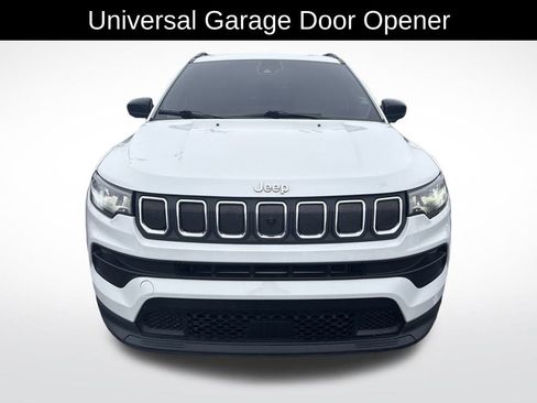 Certified 2022 Jeep Compass Latitude w/ Convenience Group image 10