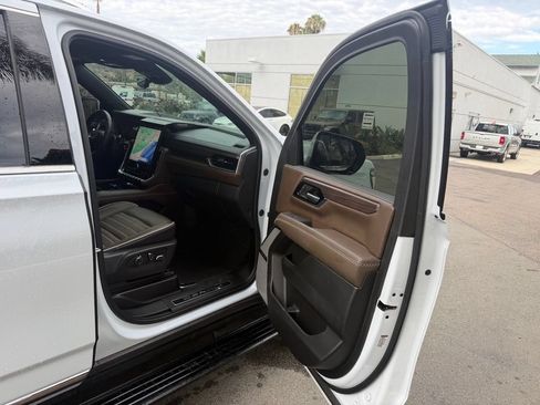 Used 2026 GMC Yukon XL Denali Ultimate AWD/4WD image 18