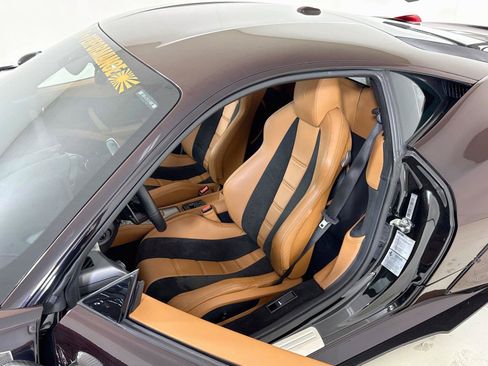 Used 2011 Ferrari 458 Italia Coupe RWD image 14