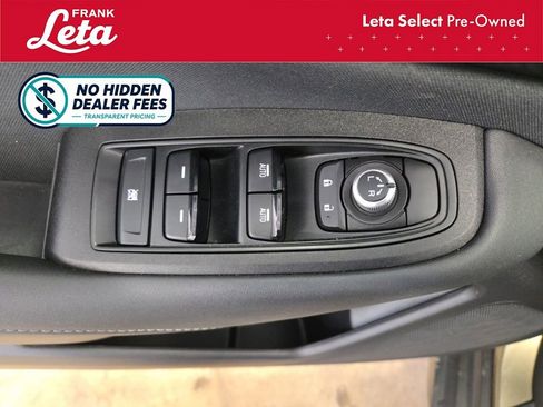 Used 2024 Subaru Outback Premium AWD/4WD image 21