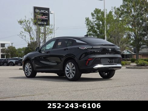 Used 2025 Buick Envista Avenir image 5