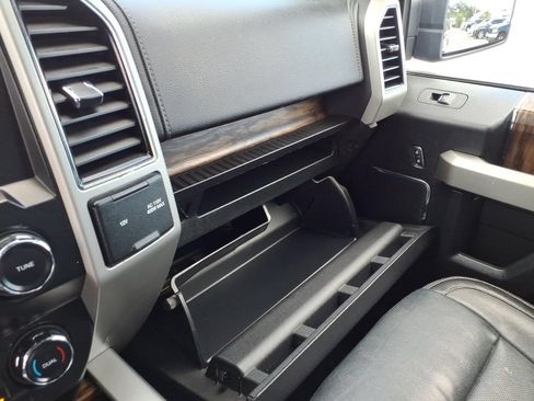 Used 2020 Ford F150 Lariat RWD image 33