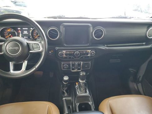 Used 2020 Jeep Wrangler Unlimited Sahara AWD/4WD image 13