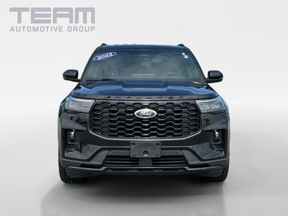 Used 2025 Ford Explorer ST-Line w/ ST-Line Street Pack