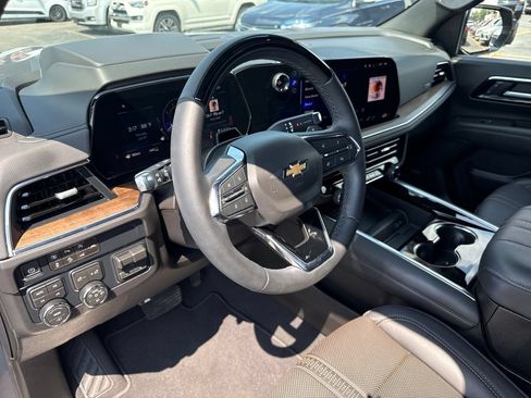 Certified 2026 Chevrolet Tahoe High Country AWD/4WD image 17