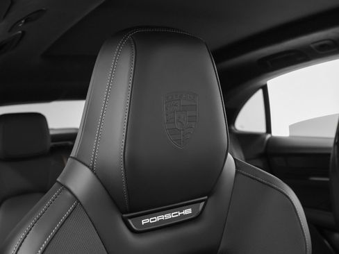 New 2025 Porsche Macan Turbo Electric image 28