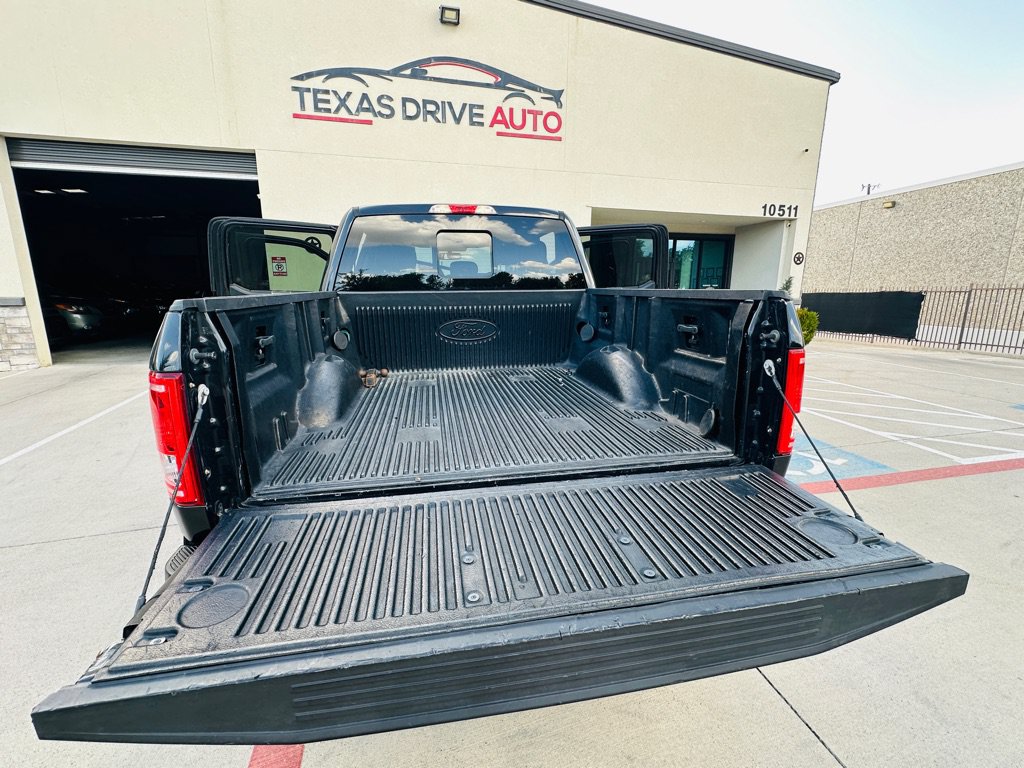 Used 2015 Ford F150 XLT w/ Equipment Group 302A Luxury AWD/4WD image 23