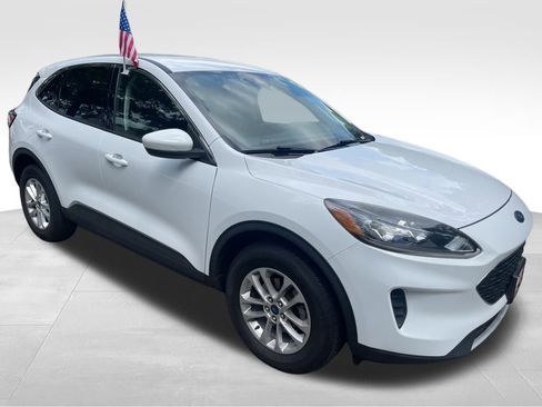 Used 2021 Ford Escape SE image 11