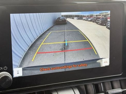 Used 2025 Toyota RAV4 XLE w/ Convenience Package FWD image 18
