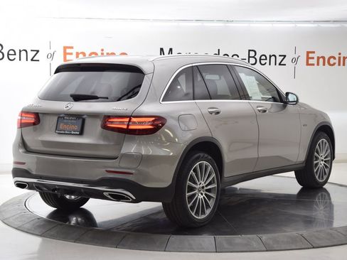 Used 2019 Mercedes-Benz GLC 350e 4MATIC image 6