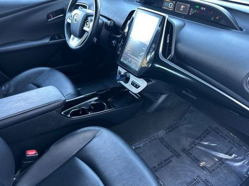 Certified 2018 Toyota Prius Prime Premium image 24