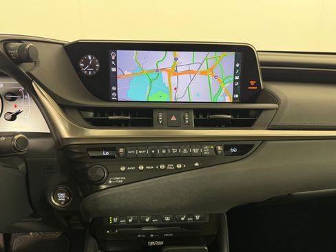 Used 2020 Lexus ES 350 Ultra Luxury w/ Accessory Package 2 image 26