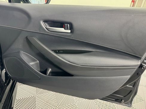 Used 2023 Toyota Corolla SE image 29