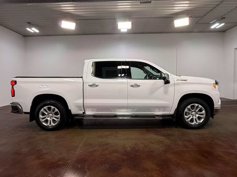 Used 2024 Chevrolet Silverado 1500 LTZ AWD/4WD image 23