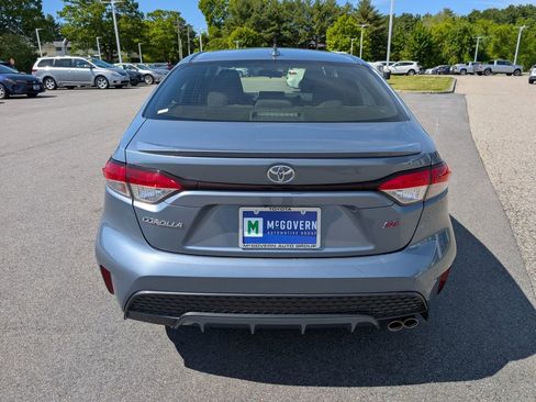Used 2021 Toyota Corolla SE w/ SE Premium Package FWD image 4