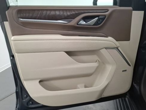 Used 2022 GMC Yukon Denali AWD/4WD image 19