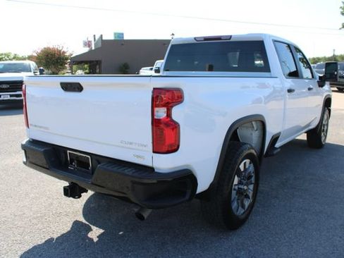 Used 2024 Chevrolet Silverado 2500 Custom w/ Custom Value Package AWD/4WD image 5