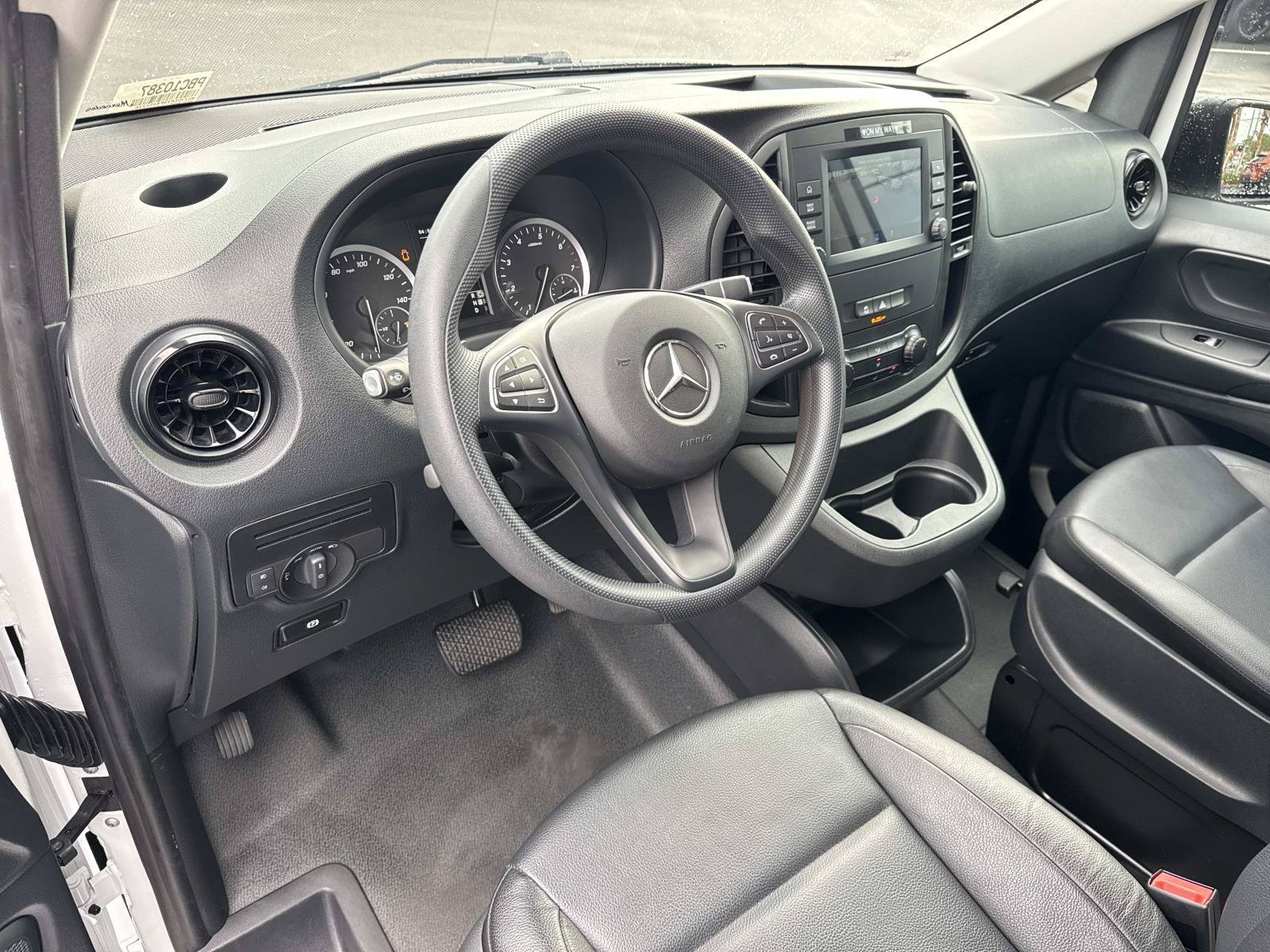 Used 2023 Mercedes-Benz Metris image 20
