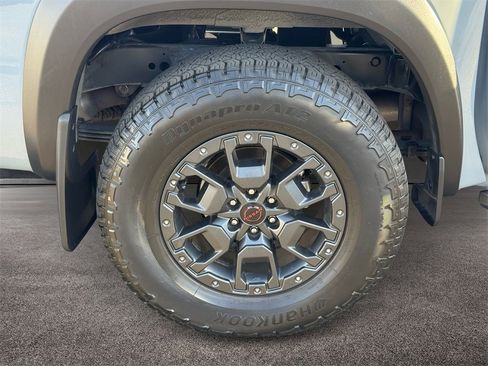 Used 2024 Nissan Frontier PRO-4X w/ Pro Premium Package image 8