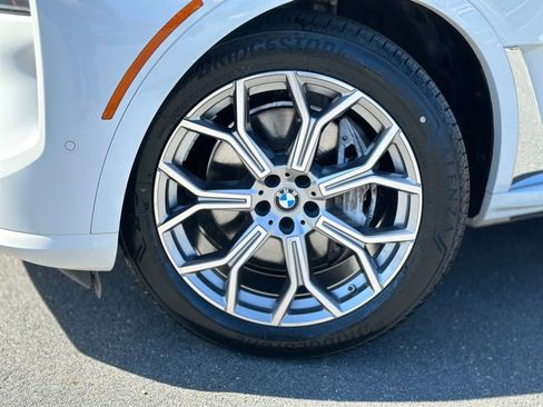 Certified 2024 BMW X7 xDrive40i w/ Premium Package image 2