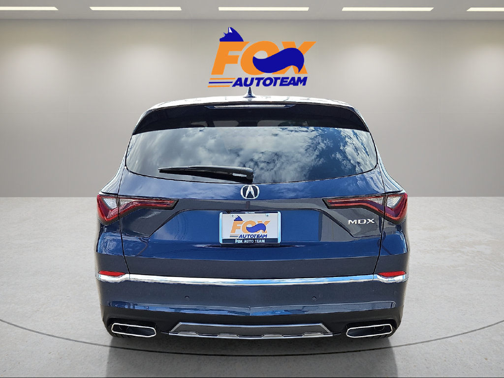 Certified 2026 Acura MDX w/ Technology Package FWD image 4
