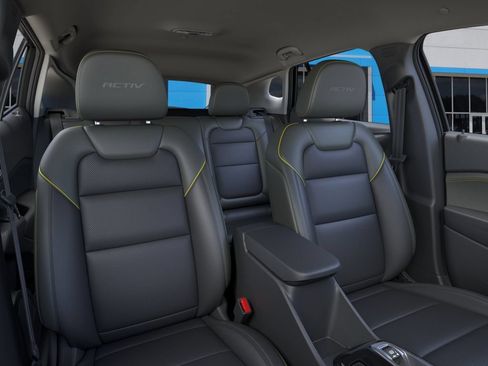 New 2026 Chevrolet Trax ACTIV w/ Driver Confidence Package FWD image 16
