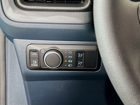 New 2026 Ford Maverick XL image 18