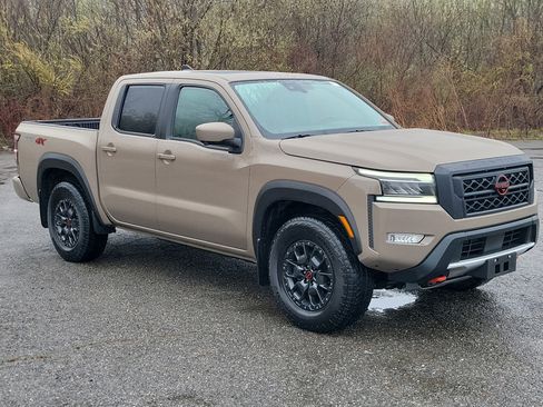 Used 2023 Nissan Frontier PRO-4X w/ Pro-4X Premium Package AWD/4WD image 3