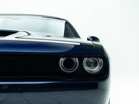 Used 2015 Dodge Challenger SRT Hellcat image 7