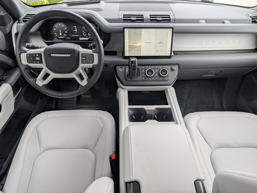 Used 2025 Land Rover Defender 130 S AWD/4WD image 11