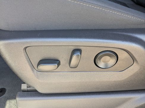 Used 2025 GMC Sierra 2500 SLE w/ SLE Value Package; image 23