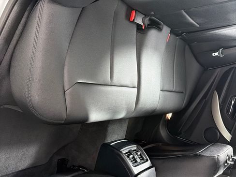Used 2015 BMW 320i xDrive Sedan AWD/4WD image 21
