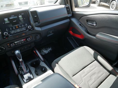 Certified 2023 Nissan Frontier PRO-4X w/ Technology Package AWD/4WD image 11