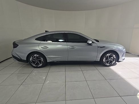 New 2026 Hyundai Sonata SEL FWD image 4