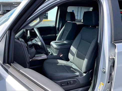 Used 2020 Chevrolet Silverado 1500 LT Trail Boss image 17