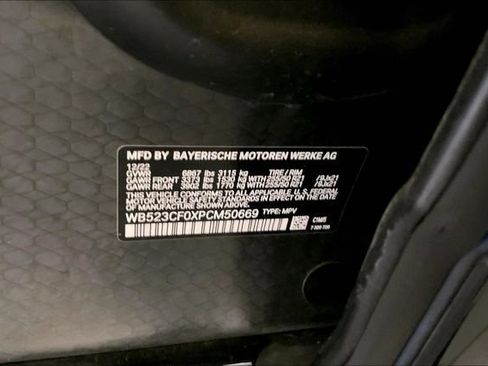 Used 2023 BMW iX xDrive50 w/ Sport Package AWD/4WD image 13
